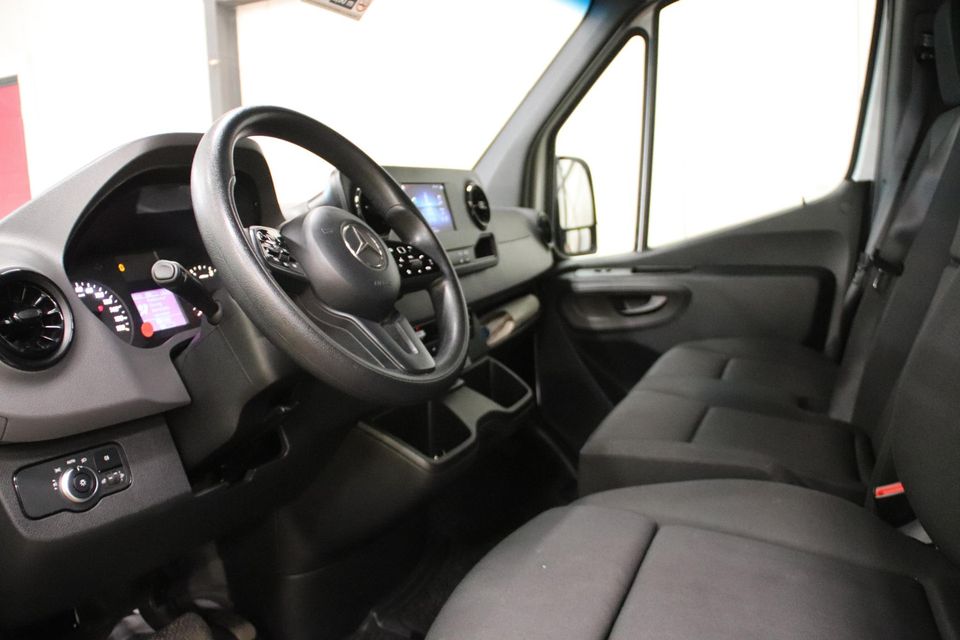 Mercedes-Benz Sprinter 316 L2H2 KOELWAGEN VRIESAUTO MET LAADKLEP EURO 6