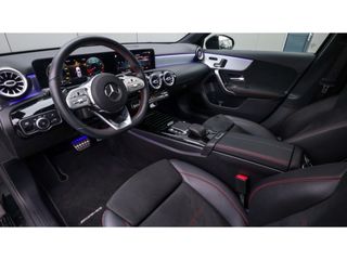 Mercedes-Benz A-Klasse 180 Bns Solution AMG | Pano | Multibeam | Elek. stoel | Cruise