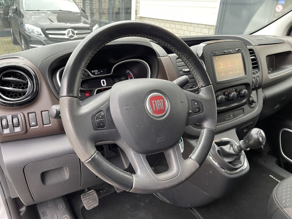 Fiat Talento 1.6 MJ 125pk EcoJet L2H1 SX / vaste prijs rijklaar € 14.950 ex btw / lease vanaf € 275 / zilver metallic / airco / cruise / navi / imperial / trekhaak / achteruit rijcamera !