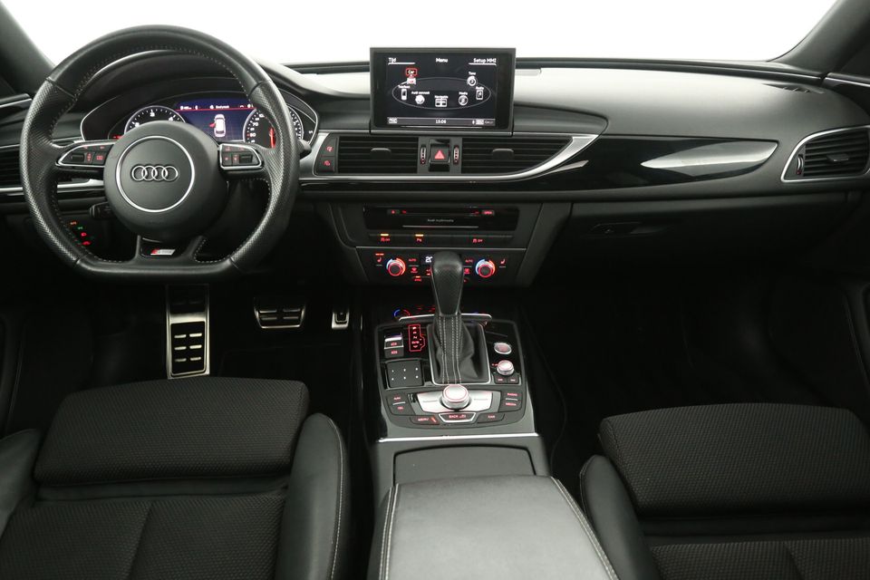 Audi A6 2.0 TDI S-line Black Edition 191PK Automaat LED Pano Clima Cruise 20"LMV Navi PDC Stoelverwarming