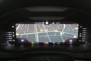 Škoda Karoq 1.5 TSI ACT Sportline 150PK Automaat Pano Sfeer Clima Carplay Camera Cruise LED Navi PDC 19''LMV Trekhaak