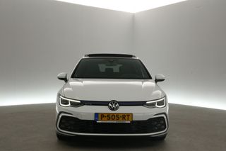 Volkswagen Golf GTE 260PK Automaat Pano Sfeerverl. IQ-Light LED Clima ACC Camera Carplay Navi Virtual Head-up 18"LMV PDC