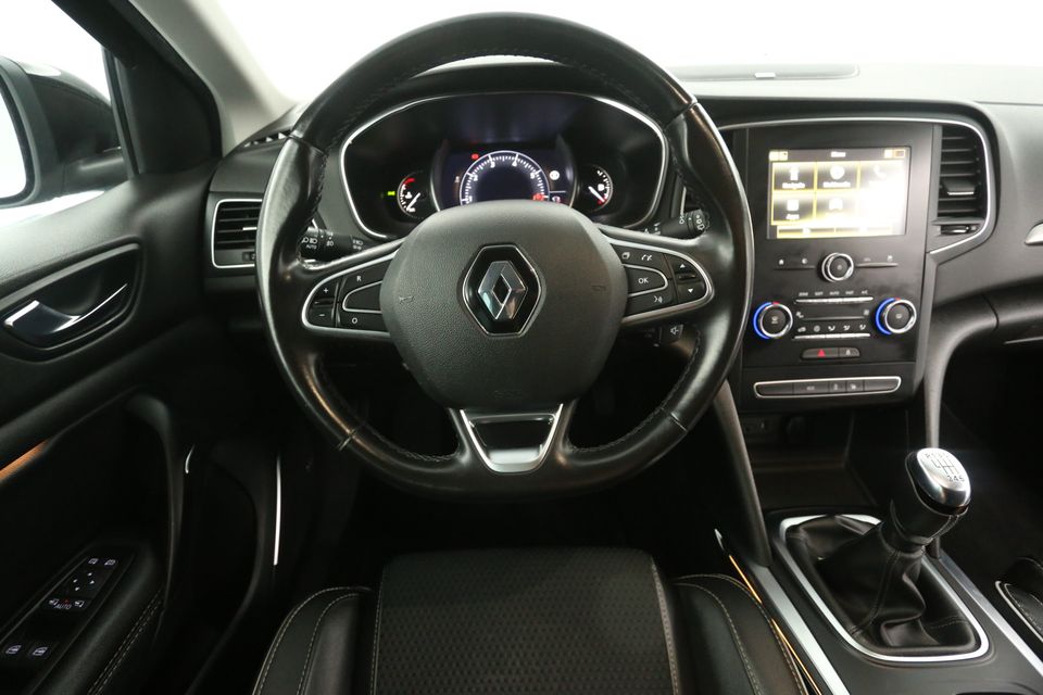 Renault Mégane 1.3 TCe Bose 141PK | Clima Cruise Carplay Camera Virtual Navi 17"LMV LED PDC Trekhaak