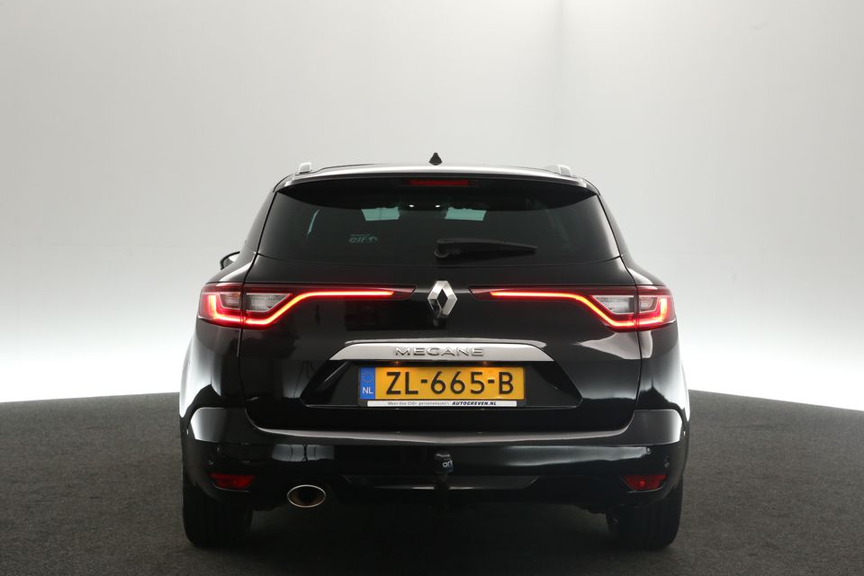 Renault Mégane 1.3 TCe Bose 141PK | Clima Cruise Carplay Camera Virtual Navi 17"LMV LED PDC Trekhaak