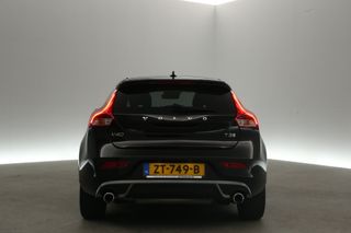 Volvo V40 1.5 T3 R-design | Harman-Kardon | Automaat Pano Clima Camera Cruise LED Virtual PDC Navi 17"LMV