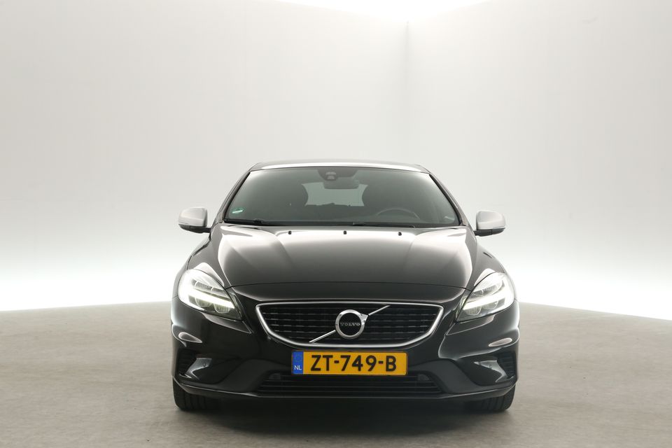 Volvo V40 1.5 T3 R-design | Harman-Kardon | Automaat Pano Clima Camera Cruise LED Virtual PDC Navi 17"LMV