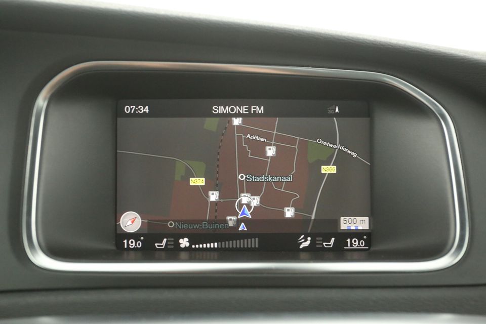 Volvo V40 1.5 T3 R-design | Harman-Kardon | Automaat Pano Clima Camera Cruise LED Virtual PDC Navi 17"LMV