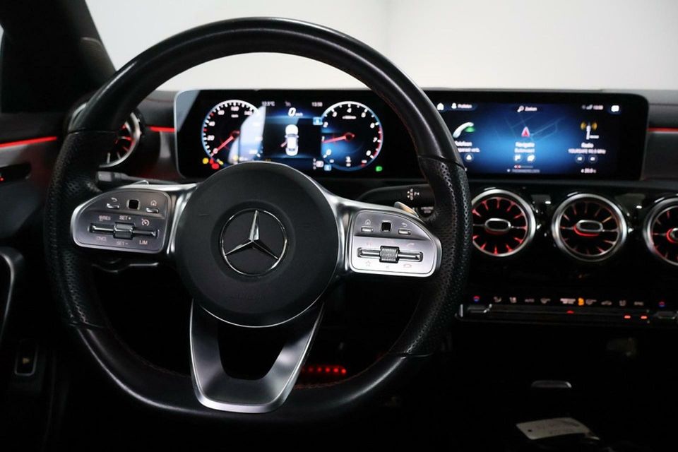 Mercedes-Benz CLA 180 AMG Pano Sfeer CarPlay Night NAP