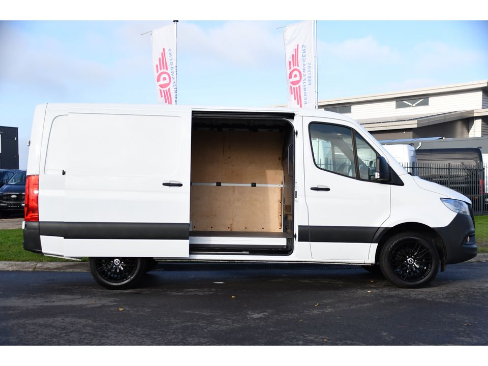 Mercedes-Benz Sprinter 316 2.2 CDI L2H1 Black & White Edition Cruise, Camera, Carplay, 164PK, Automaat, Multimedia,  Uniek!