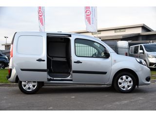 Renault Kangoo 1.5 Blue dCi 95 Work Edition Cruise, Sensoren, Radio, Airco, Trekhaak, 95PK, Uniek!