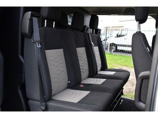 Ford Transit Custom 2.0 TDCI L2H1 Limited DC Camera, Cruise, Sensoren, Automaat, 170PK, Stoelverwarming, 2 x Schuifdeur, UNIEK!