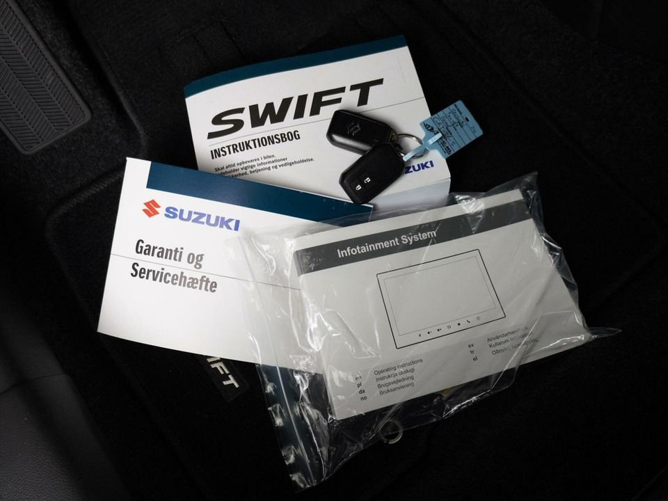 Suzuki Swift 1.2 Style Smart Hybrid nw Model!