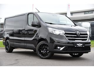 Renault Trafic 2.0 Blue dCi 130 T29 L2H1 DC Black Edition Camera, Cruise, Carplay, LED, Sensoren, 2 x Schuifdeur, Multimedia, Trekhaak, UNIEK!