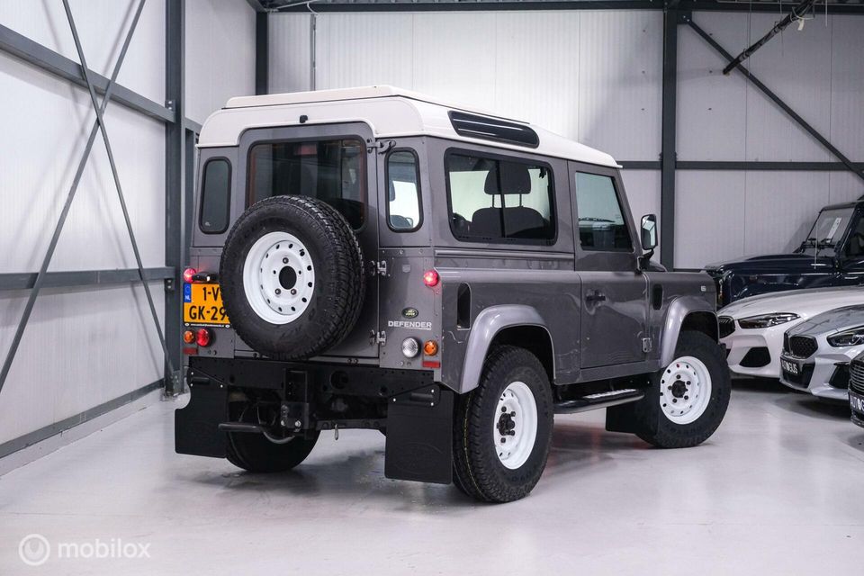 Land Rover Defender 2.4 TD HT 90" XTech | youngtimer | a-z onderhouden | origineel |