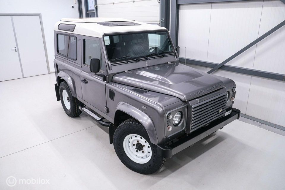 Land Rover Defender 2.4 TD HT 90" XTech | youngtimer | a-z onderhouden | origineel |