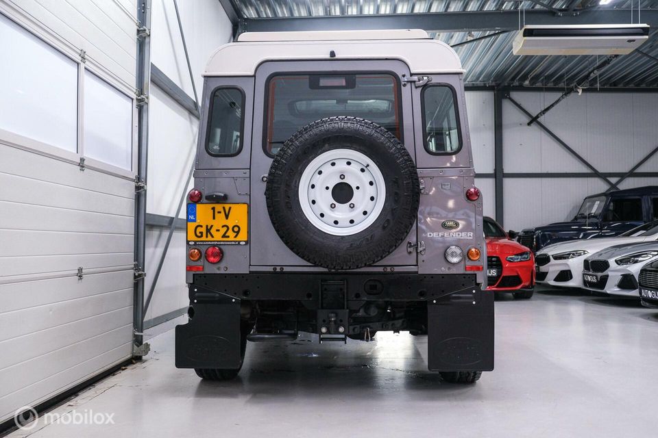 Land Rover Defender 2.4 TD HT 90" XTech | youngtimer | a-z onderhouden | origineel |