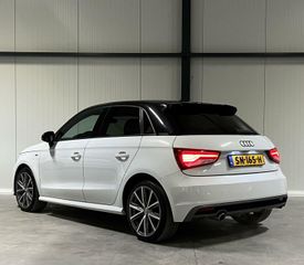 Audi A1 Sportback 1.0 TFSI S-line Automaat Navi stoelverw.