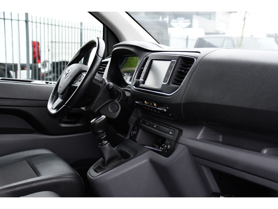 Toyota ProAce Worker 2.0 Black Edition Cruise, Sesnoren, Carplay, 122PK, Keyless, Clima, NAVI, UNIEK!