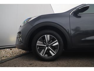 Kia Niro 1.6 GDi Hybrid DynamicLine 140PK Automaat Half Leder Navigatie Camera Adaptive Cruise Lane Assist Clima Carplay Android