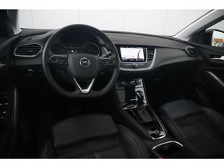 Opel Grandland X 1.2 Turbo Ultimate 131PK Panoramadak Memory Lederen Bekleding Keyless Navigatie Carplay Android Camera Clima Stuur Stoelverwarming Stoelverkoeling 18 inch LMV