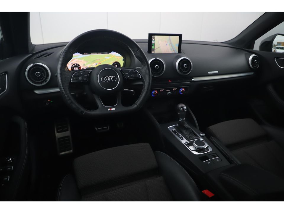 Audi A3 Sportback 30 TFSI Sport S Line Edition Automaat Black Optic Virtual Cockpit Half Leder Stoelverwarming 18 inch Navigatie Carplay Android Clima Cruise Parkeersensor