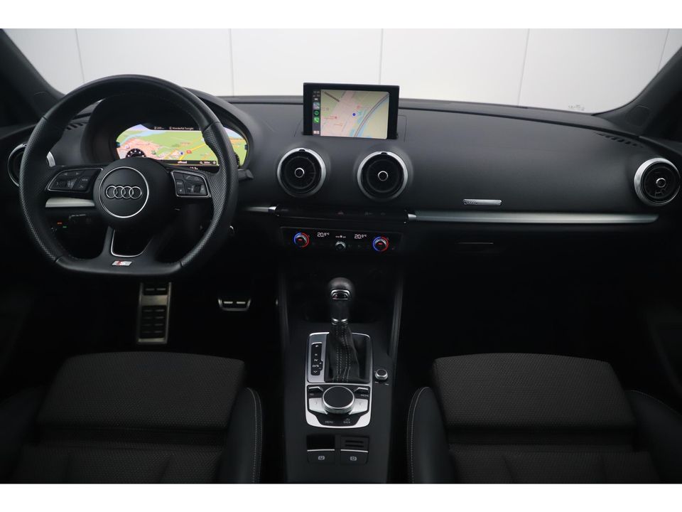 Audi A3 Sportback 30 TFSI Sport S Line Edition Automaat Black Optic Virtual Cockpit Half Leder Stoelverwarming 18 inch Navigatie Carplay Android Clima Cruise Parkeersensor