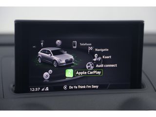 Audi A3 Sportback 30 TFSI Sport S Line Edition Automaat Black Optic Virtual Cockpit Half Leder Stoelverwarming 18 inch Navigatie Carplay Android Clima Cruise Parkeersensor