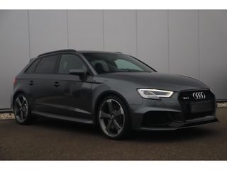 Audi RS3 Sportback 2.5 TFSI RS 3 quattro 400PK Automaat Black Optic Virtual RS Sportstoelen RS Sport Uitlaat Bang and Olufsen LED Matrix 19 inch LMV Navigatie Clima Stoelverwarming Cruise Parkeersensors Keyless Entry Carbon Inleg