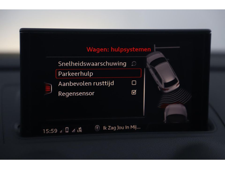 Audi RS3 Sportback 2.5 TFSI RS 3 quattro 400PK Automaat Black Optic Virtual RS Sportstoelen RS Sport Uitlaat Bang and Olufsen LED Matrix 19 inch LMV Navigatie Clima Stoelverwarming Cruise Parkeersensors Keyless Entry Carbon Inleg