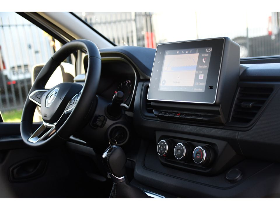 Renault Trafic 2.0 dCi 150 T30 L2H1 Black & White Edition Camera, Cruise, Automaat, Sensoren, Carplay, Multimedia, 150PK,  UNIEK!