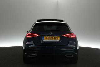 Mercedes-Benz A-Klasse 250e AMG 262PK Automaat Pano Sfeer Clima Cruise Camera Virtual Navi 18"LMV LED PDC