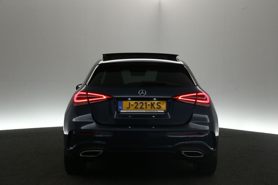 Mercedes-Benz A-Klasse 250e AMG 262PK Automaat Pano Sfeer Clima Cruise Camera Virtual Navi 18"LMV LED PDC