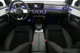 Mercedes-Benz A-Klasse 250e AMG 262PK Automaat Pano Sfeer Clima Cruise Camera Virtual Navi 18"LMV LED PDC