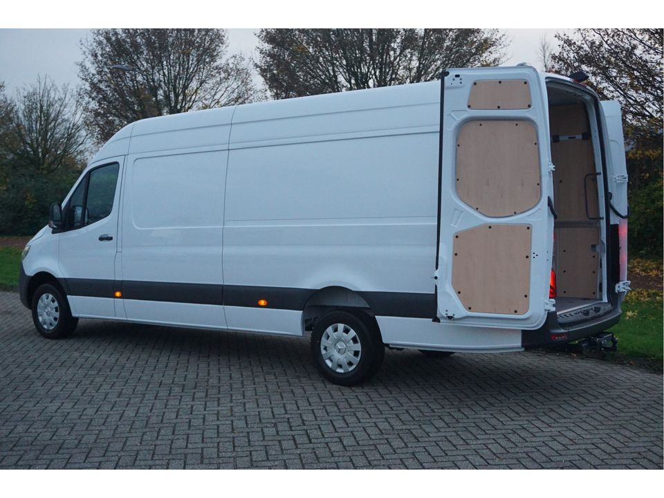 Mercedes-Benz Sprinter 319CDI L4H2 Automaat 10.25" Mbux, 360° Cam, LED,, Distronic, Standkachel, 3T trekhaak!! Nr. T02*