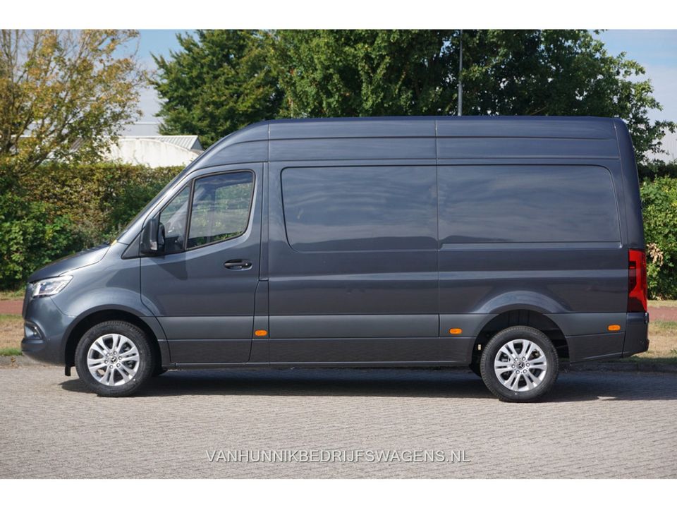 Mercedes-Benz Sprinter 319CDI Select L2H2 10.25" Mbux, ACC, LED, 17" LM!! NR. R201*