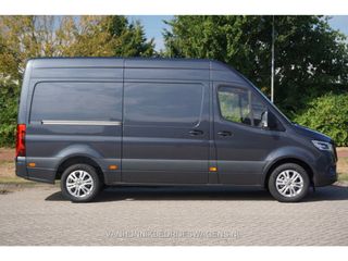 Mercedes-Benz Sprinter 319CDI Select L2H2 10.25" Mbux, ACC, LED, 17" LM!! NR. R201*