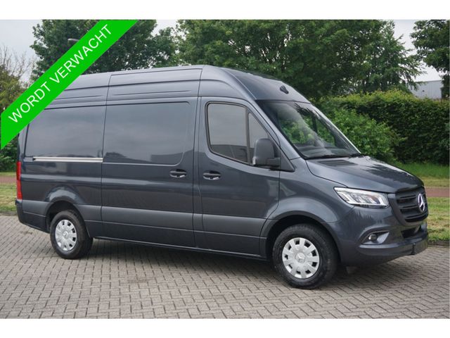 Mercedes-Benz Sprinter 317CDI Pro L2H2 10.25" Mbux Navi, Cam, 3.5T Trekhaak, LED 2x schuifdeur!! NR. R116**