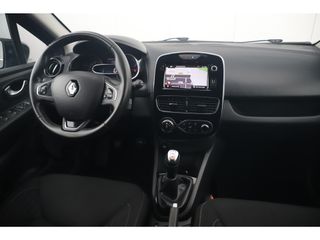 Renault Clio Estate 0.9 TCe Limited Trekhaak Keyless Navigatie Carplay Android Bluetooth Camera Clima Cruise Parkeersensor 16 inch LMV