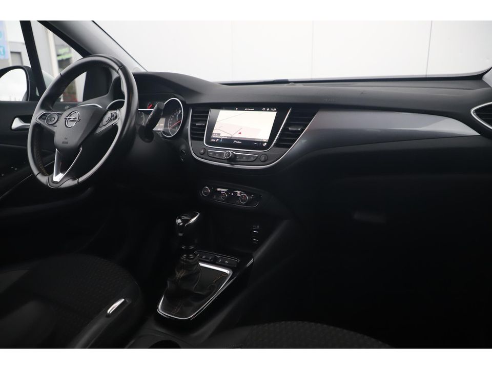 Opel Crossland X 1.2 Turbo Innovation 110PK Trekhaak Keyless Navigatie Carplay Android Clima Cruise 16 inch LMV Lane Assist LED