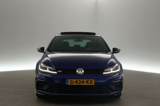 Volkswagen Golf 1.5 TSI R-Line 150PK Automaat Pano Clima ACC Camera Carplay LED Navi Virtual 17"LMV PDC