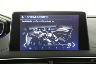 Peugeot 3008 1.2 PureTech 131PK Automaat Pano Sfeerverl. LED Clima Cruise Carplay Memory-Seats Virtual 19"LMV PDC