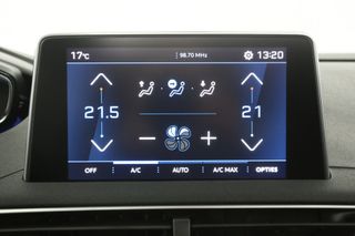 Peugeot 3008 1.2 PureTech 131PK Automaat Pano Sfeerverl. LED Clima Cruise Carplay Memory-Seats Virtual 19"LMV PDC