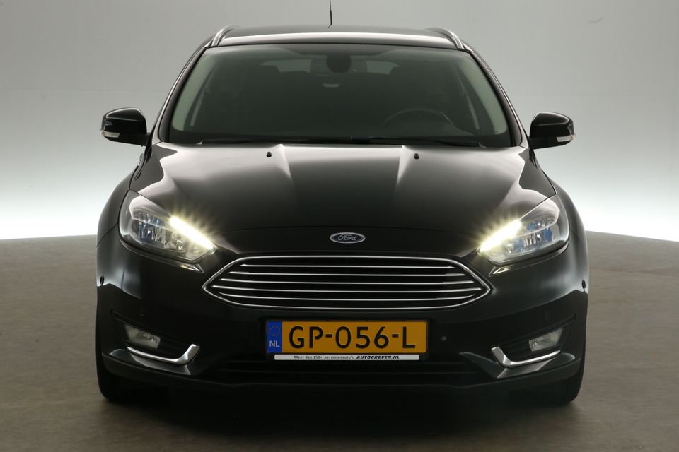 Ford Focus 1.0 Titanium Clima Cruise LED Parkeersensoren Navigatie 18"LMV MF-Stuur