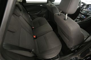 Ford Focus 1.0 Titanium Clima Cruise LED Parkeersensoren Navigatie 18"LMV MF-Stuur