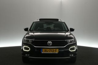 Volkswagen T-Roc 1.5 TSI 150PK Sport Pano ACC Carplay Clima LED Virtual Navi PDC 17"LMV