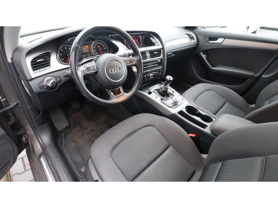 Audi A4 Avant 1.8 TFSI Business Ed | Led | Pdc | Media | Super netjes