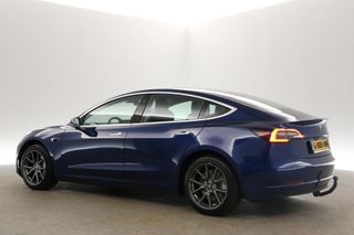 Tesla Model 3 Standard RWD Plus 60 kWh 238PK Automaat Autopilot Pano Camera Cruise Clima Virtual Leder LED Trekhaak