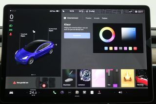 Tesla Model 3 Standard RWD Plus 60 kWh 238PK Automaat Autopilot Pano Camera Cruise Clima Virtual Leder LED Trekhaak