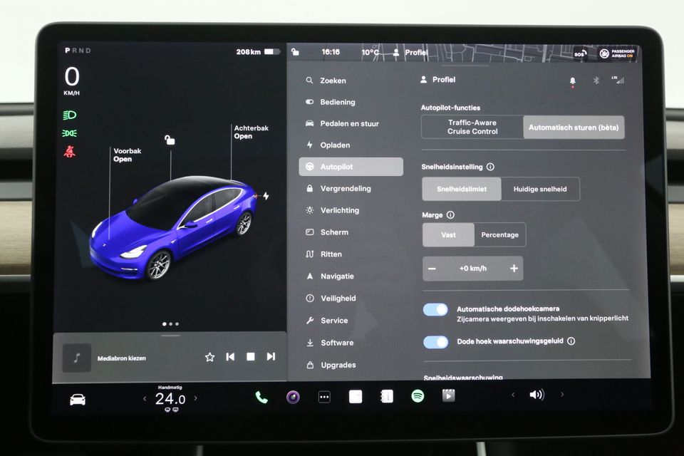 Tesla Model 3 Standard RWD Plus 60 kWh 238PK Automaat Autopilot Pano Camera Cruise Clima Virtual Leder LED Trekhaak