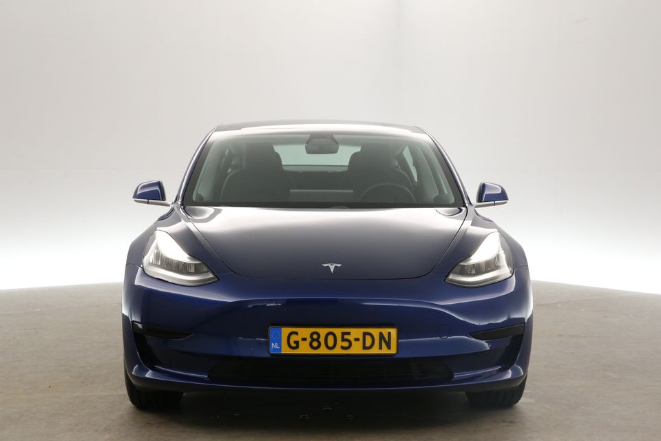 Tesla Model 3 Standard RWD Plus 60 kWh 238PK Automaat Autopilot Pano Camera Cruise Clima Virtual Leder LED Trekhaak